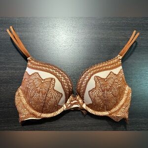 NEW Victoria’s Secret Very Sexy Push Up Bra 32B
